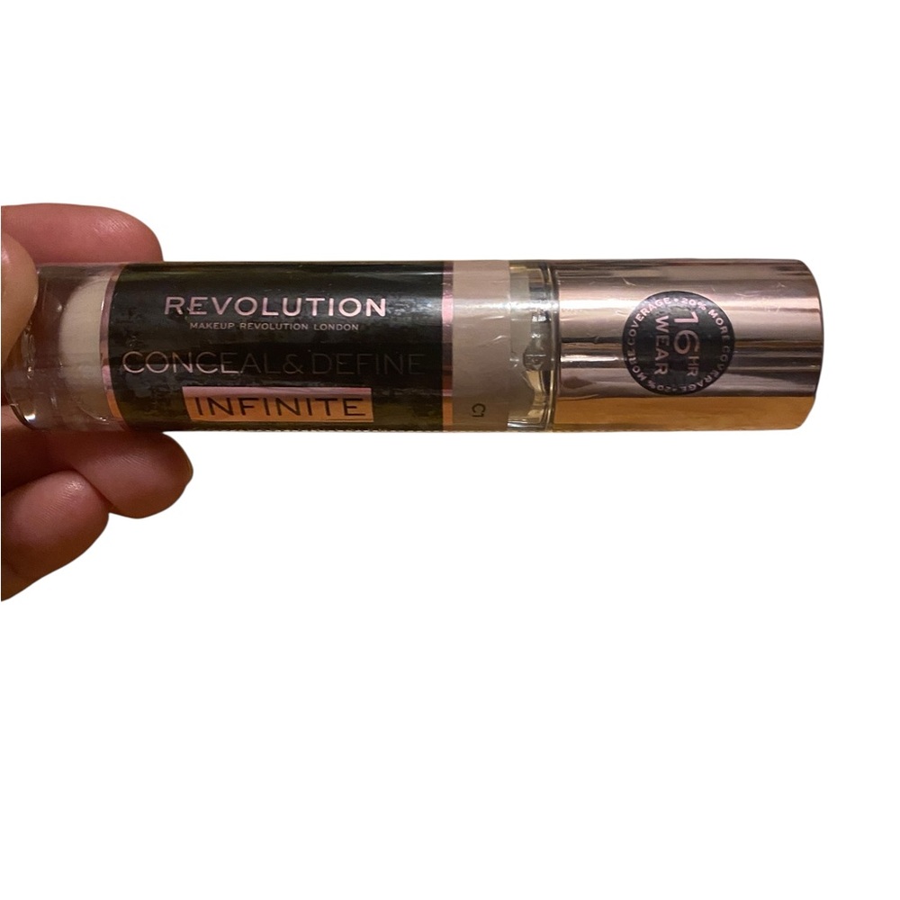 Makeup Revolution Conceal & Define Infinite Concealer - C1